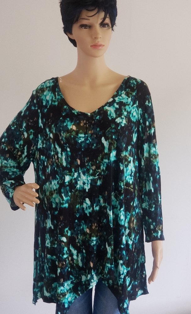 Womans Sharkbit Top.